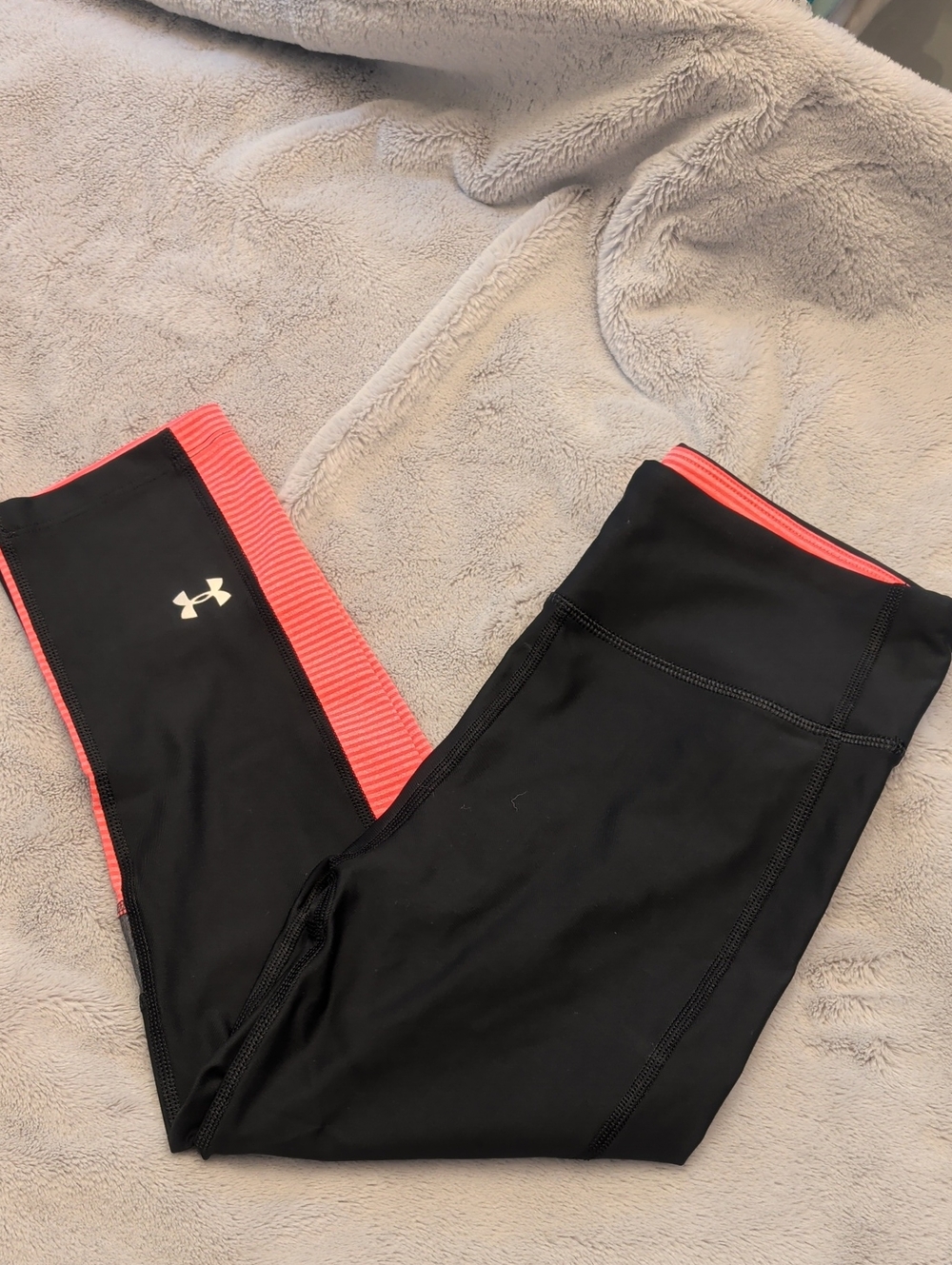 Under Armour Black Cropped Leggings with Coral Side Panels